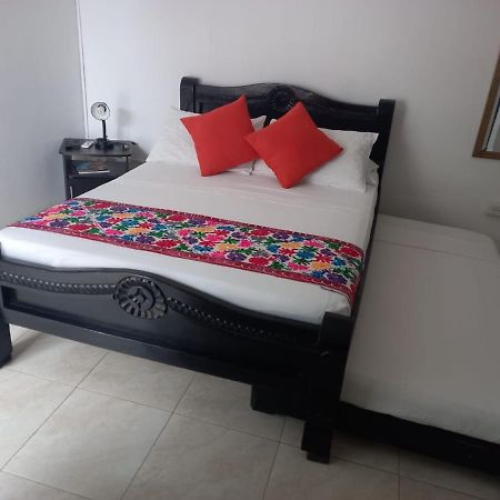 Hotel Plaza De La Trinidad Cartagena Exterior photo