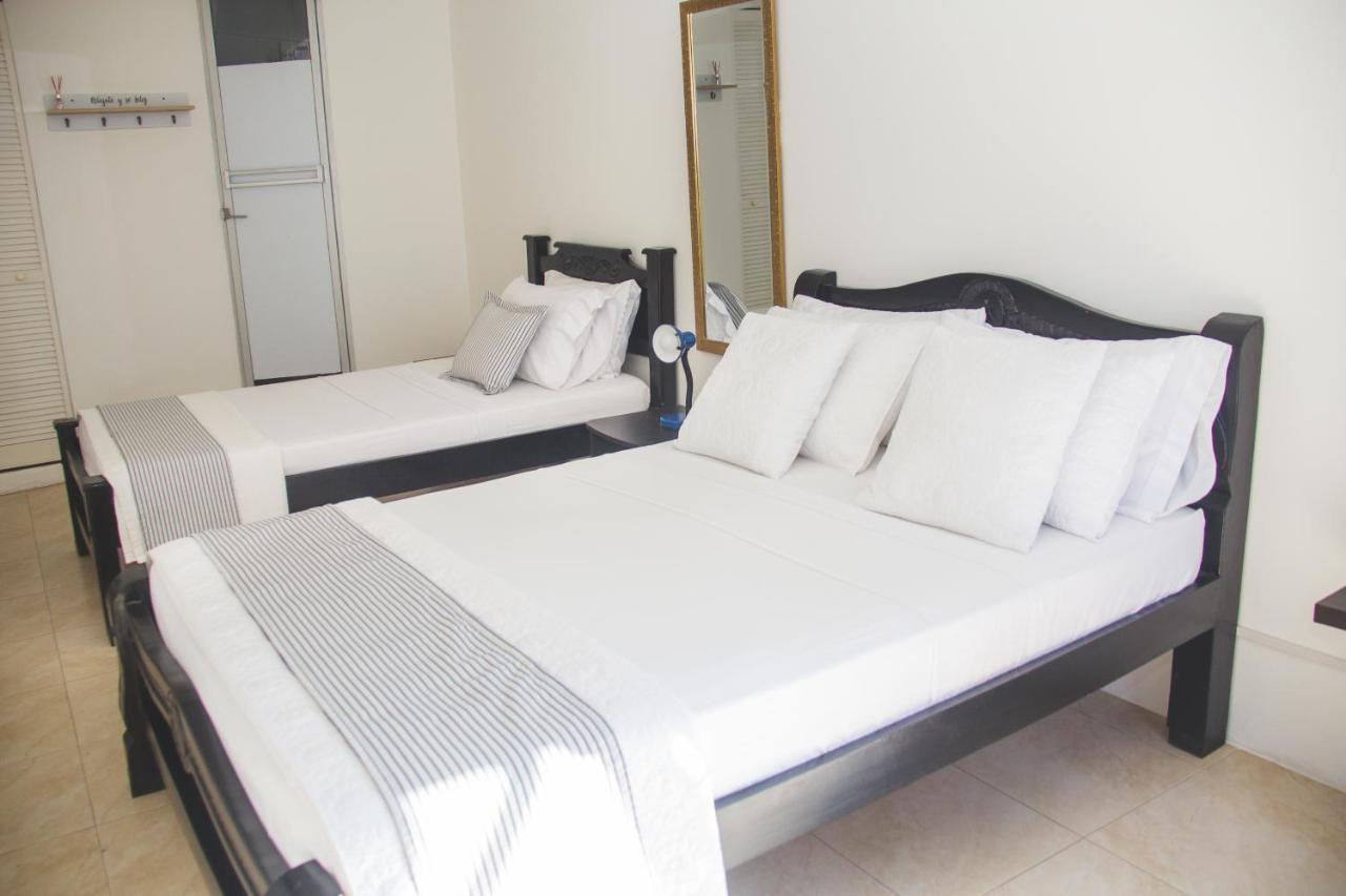 Hotel Plaza De La Trinidad Cartagena Exterior photo