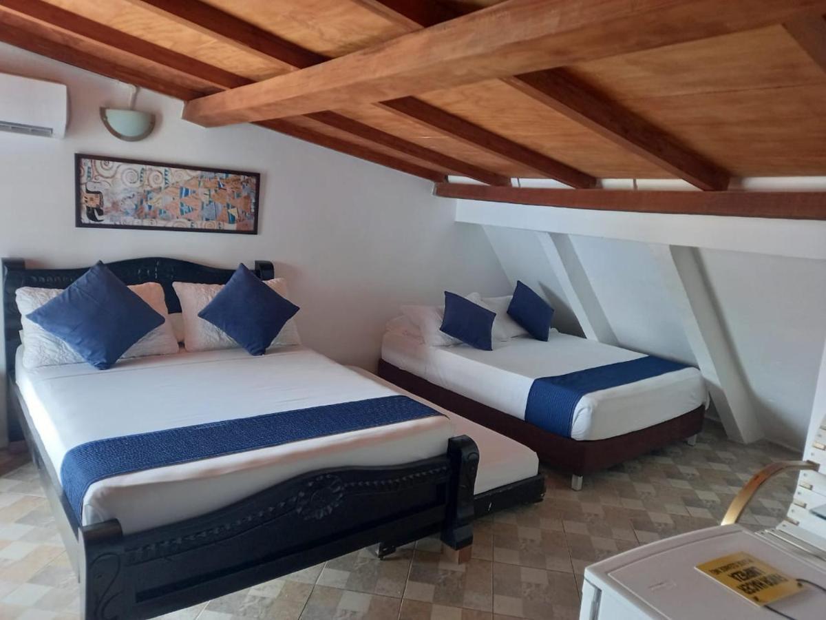 Hotel Plaza De La Trinidad Cartagena Exterior photo