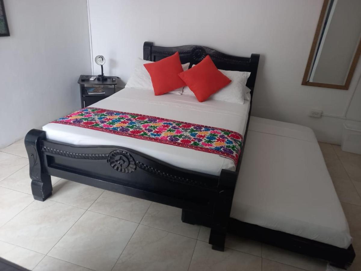 Hotel Plaza De La Trinidad Cartagena Exterior photo