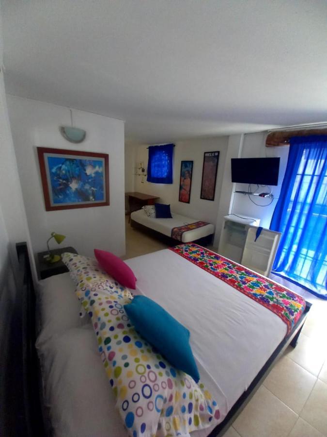 Hotel Plaza De La Trinidad Cartagena Exterior photo