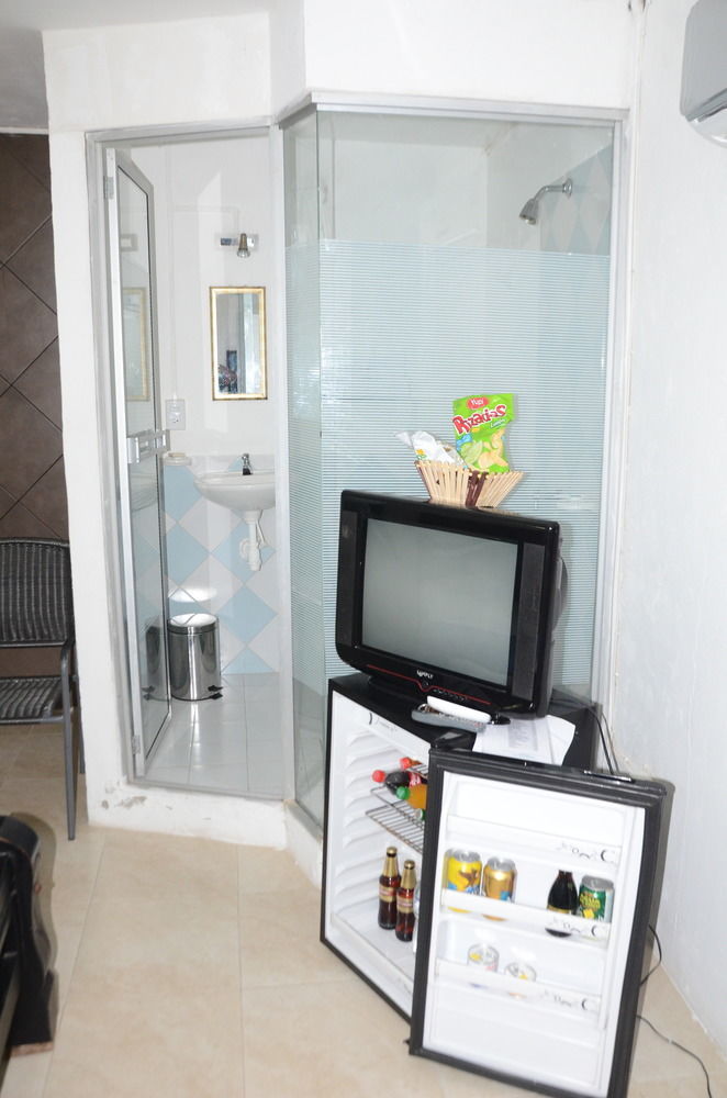 Hotel Plaza De La Trinidad Cartagena Exterior photo